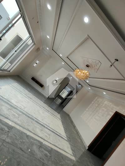 10 Marla DOUBLE STOREY HOUSE For Rent In Awt Phase 2