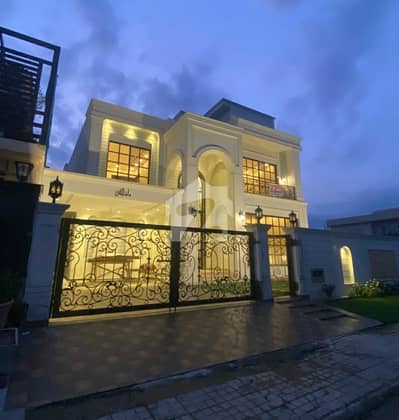 1 Kanal Designer House For Rent 15kv solar installed