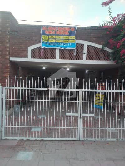 Girls hostel available