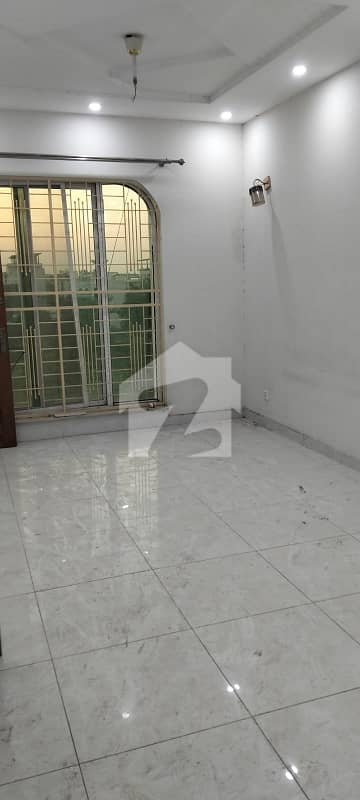 5 Marla Upper Portion For Rent In Valencia
