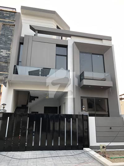 25x50 Brand new House available for sale in b-17 F Block