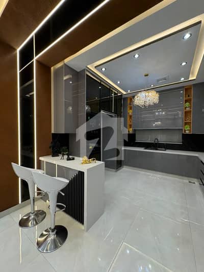 10 Marla Complete House Bahria Town Lahore Chambeli Block