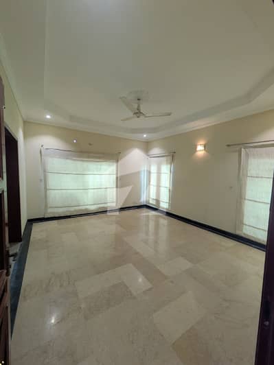 DHA PHASE 5 1 KANAL UPPER PORTION AVAILABLE FOR RENT