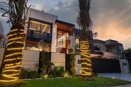DESIRE HOMES OFFER KANAL EYE-CATCHING HOUSE FOR SALE NEAR MC DONALDS