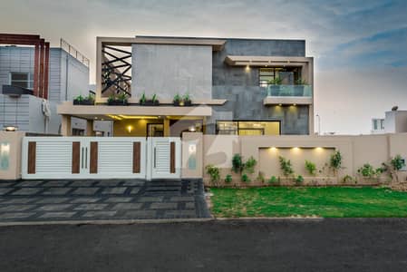 10 Marla Modern Designer Exclusive Property Ideal for Families For Sale 10 Marla Modern Designer Exclusive Property Ideal for Families For Sale
