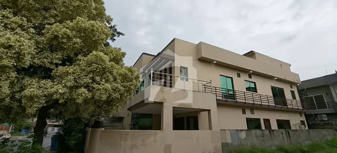 بحریہ ٹاؤن فیز 3 بحریہ ٹاؤن راولپنڈی,راولپنڈی میں 3 کمروں کا 10 مرلہ بالائی پورشن 65.0 ہزار میں کرایہ پر دستیاب ہے۔