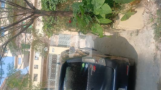 f10 size 666 Doyble story house 5beds price 20core near to markaz