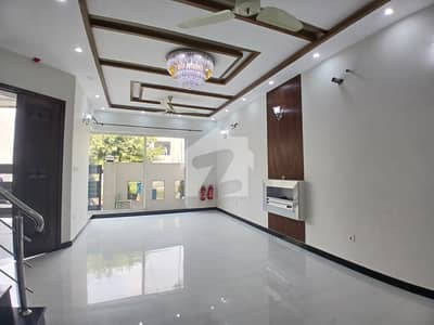 5 MARLA BEAUTIFULL HOUSE AVAILABLE FOR RENT IN DHA PHASE 9