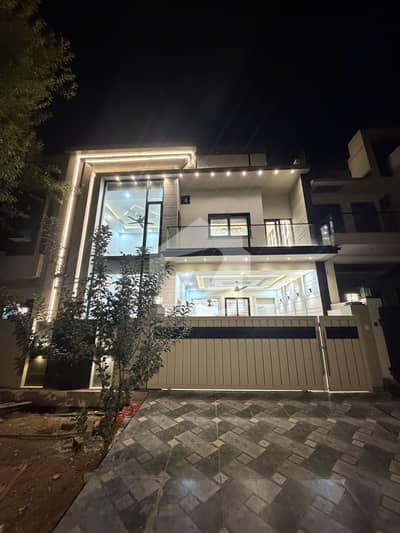 GULBERG RESIDENTIAL, ISLAMABAD  7 MARLA FULL LUXURY DESIGNER HOUSE FOR SALE