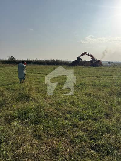 Top location plot for sale