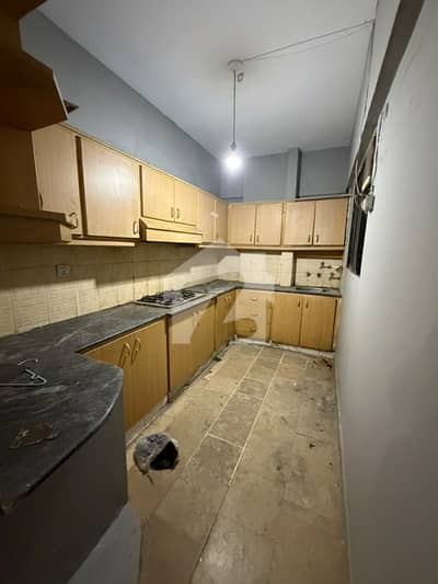 1050 Sqft Corner Flat For Rent