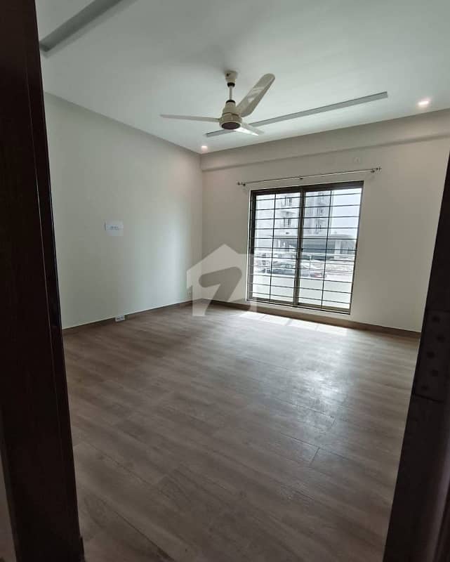 13 Marla Brand New Apartment For Rent. 13 Marla Brand New Apartment For Rent.