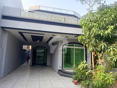 One kanal beautiful full house for rent at the prime location of johar town near to kanal road