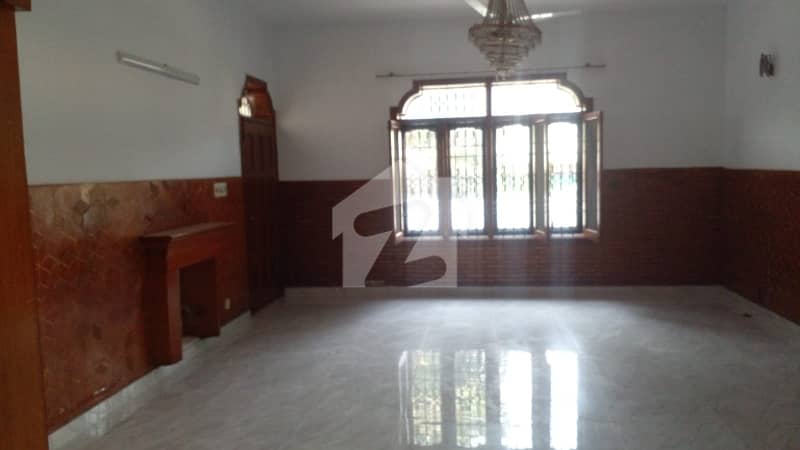 Ground Portion For Rent G-10/2 Ground Portion For Rent G-10/2