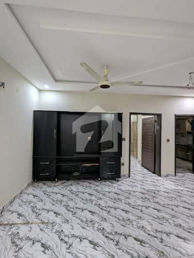 5 Marla Beautiful portion Available For rent