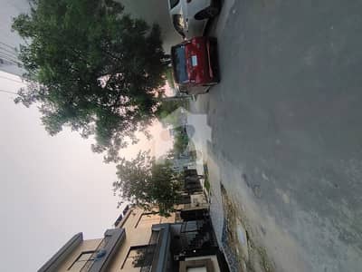 پی جی ای سی ایچ ایس فیز 2 پنجاب گورنمنٹ ایمپلائیز سوسائٹی,لاہور میں 10 مرلہ رہائشی پلاٹ 1.55 کروڑ میں برائے فروخت۔ پی جی ای سی ایچ ایس فیز 2 پنجاب گورنمنٹ ایمپلائیز سوسائٹی,لاہور میں 10 مرلہ رہائشی پلاٹ 1.55 کروڑ میں برائے فروخت۔