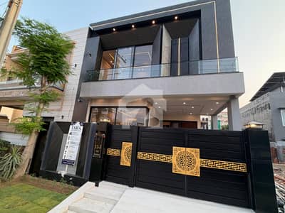 5 marla beautiful Modern design house for sale 5 marla beautiful Modern design house for sale