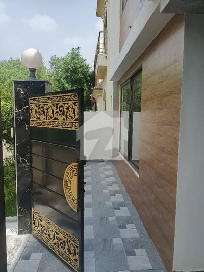 Brand New House For Sale in Eastren Block Bahria Orchard Lahore L,D,A Apporod Good Location