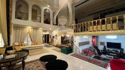 24 MARLA CORNER HOUSE FOR SALE ON 60 Feet Road Near Masjied Chowk 24 MARLA CORNER HOUSE FOR SALE ON 60 Feet Road Near Masjied Chowk