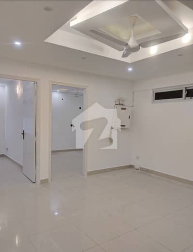Clifton 3bedroom Apartment available