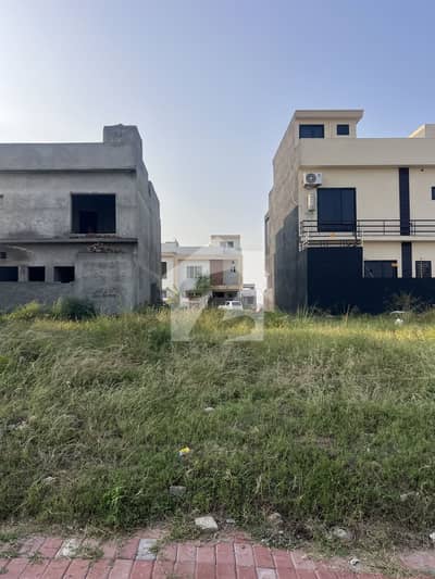 5 Marla Plot For Sale