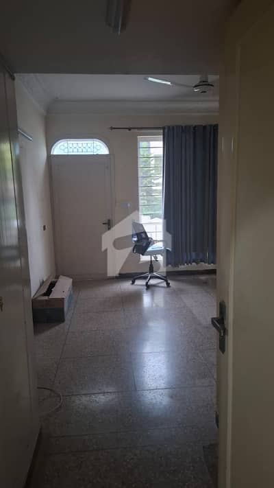 HOUSE FOR SALE IN G-10/4 HOUSE FOR SALE IN G-10/4
