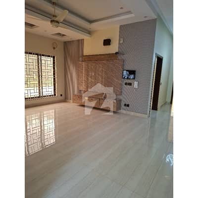 272Yard Banglow Ideal Location in Bahria Town Karachi Just 325lac
