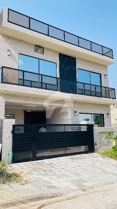 BRAND NEW APARTMENT AVAILABLE FOR RENT