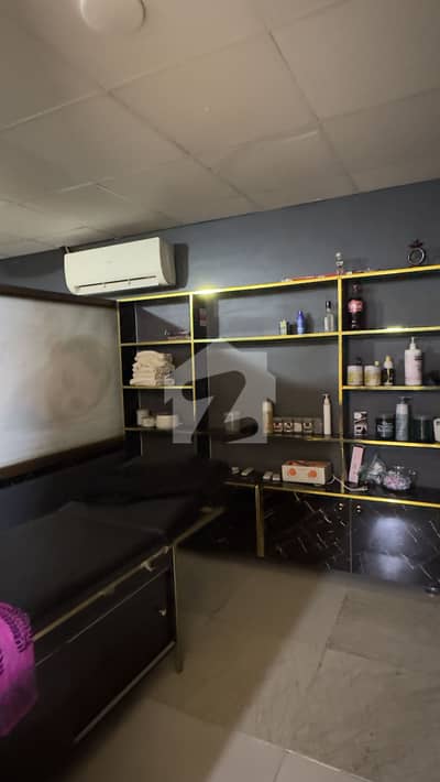 SHOP + BASEMENT FOR SELL