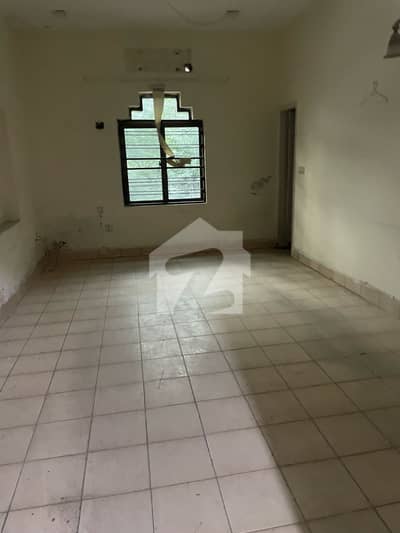 2 kanal Old House for sale in Muslim Town Near Canal . . .