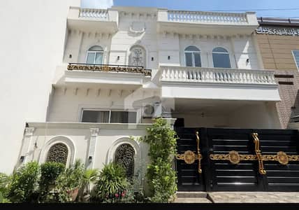 6 MARLA HOUSE FOR SALE  Beautiful & Modern House