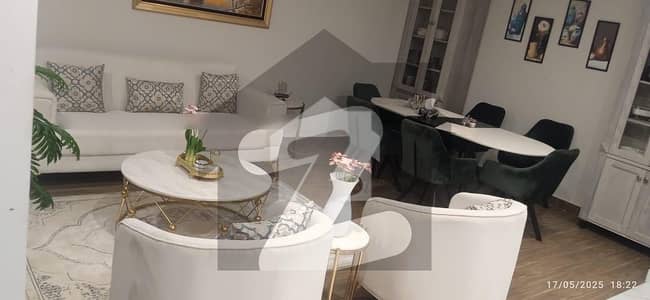 THE ARCH APARTMENT