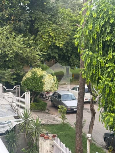 11 Marla Double-Story House for Sale in I-8/3 Islamabad | Near Markaz & Kachnar Park 11 Marla Double-Story House for Sale in I-8/3 Islamabad | Near Markaz & Kachnar Park