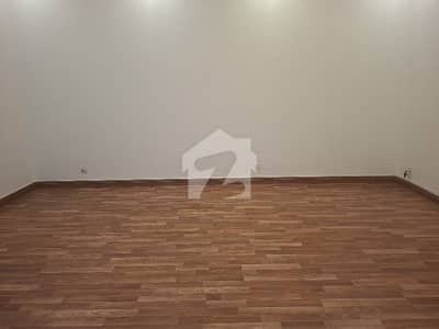Kanal Bungalow Near Zakir Tikka For Sale
