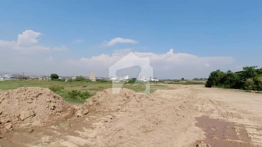 4 Kanal Farmhouse Plot In B Block Of Gulberg Greens Islamabad For Sale