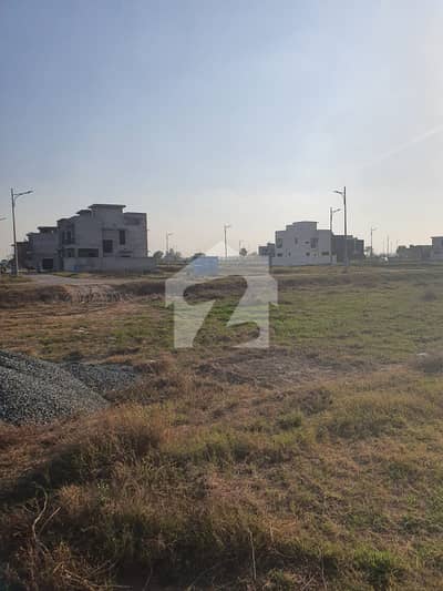 ڈی ایچ اے فیز 8 - بلاک وائے ڈی ایچ اے فیز 8,ڈی ایچ اے ڈیفینس,لاہور میں 1 کنال رہائشی پلاٹ 2.95 کروڑ میں برائے فروخت۔ ڈی ایچ اے فیز 8 - بلاک وائے ڈی ایچ اے فیز 8,ڈی ایچ اے ڈیفینس,لاہور میں 1 کنال رہائشی پلاٹ 2.95 کروڑ میں برائے فروخت۔