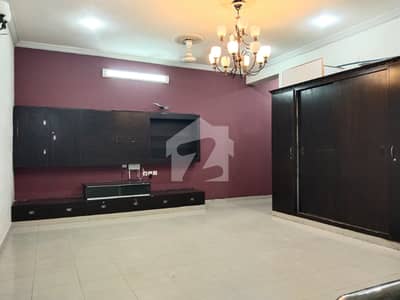 Beautiful Upper Portion available for Rent