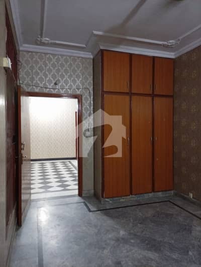 3.25Marla House For Sale 3bad 3bath TV Launch Kitchen Marble Flooring Woodwork Good Location