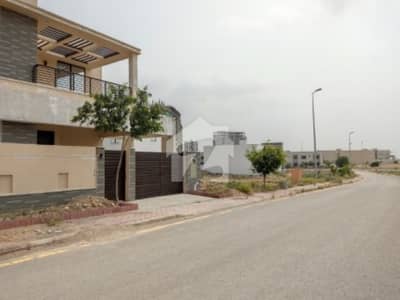 Most Prime Location 250 Square Yards Plots Available For Sale in Precinct-6 Bahria Town Karachi