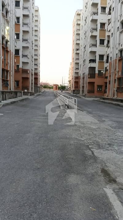 آئی ۔ 16 اسلام آباد میں 2 کمروں کا 4 مرلہ فلیٹ 88.0 لاکھ میں برائے فروخت۔