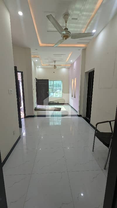 5 MARLA BRAND NEW UPPER PORTION FOR RENT