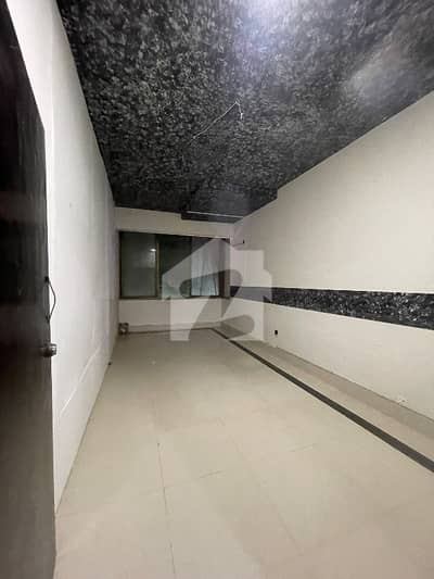 زم زمہ کمرشل ایریا ڈی ایچ اے فیز 5,ڈی ایچ اے ڈیفینس,کراچی میں 4 مرلہ Studio دفتر 75.0 ہزار میں کرایہ پر دستیاب ہے۔