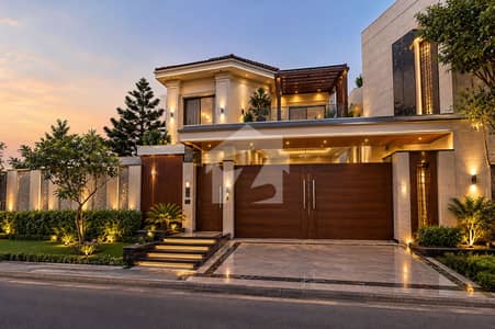 500 Yard House for Sale in DHA Phase 8 D-Cutting,