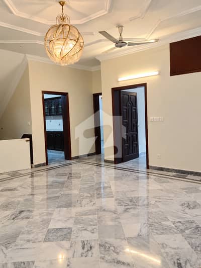 PREMIUM 1 KANAL UPPER PORTION AVAILABLE FOR RENT