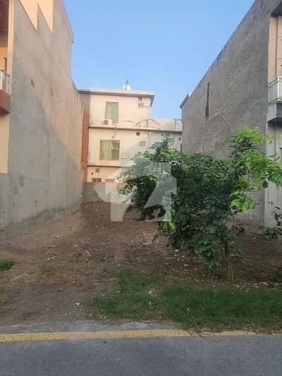 Premium Location 5 Marla Residential Plot For Sale In Tulip Overseas Block