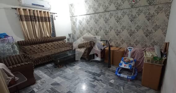 گلشن اقبال - بلاک 13-ڈی2 گلشنِ اقبال,گلشنِ اقبال ٹاؤن,کراچی میں 3 کمروں کا 6 مرلہ فلیٹ 57.0 ہزار میں کرایہ پر دستیاب ہے۔