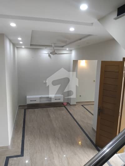 5 MARLA LUXURY HOUSE WITH GASS & LESCO (WAPDA) AVAILABLE FOR SALE IN JADE BLOCK PARK VIEW CITY LHR