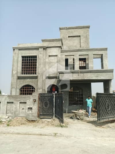 10 Marla Gry Structure House For Sale in Phase 4 G6 Block Bahria Orchard Lahore
