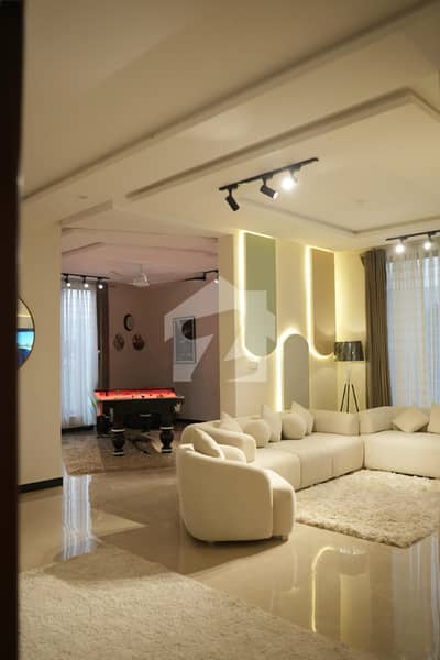 E-11 Islamabad 14marla Fully Furnished House For Rent 6bed with washroom Drawing Dining Tvl Kichen Servant Room parking Gas Electric