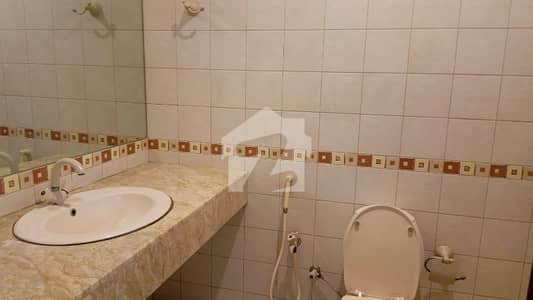 4 bed drawing flat for rent in dawood society